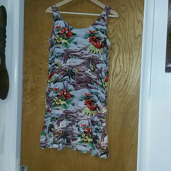 Vintage Hawaiian Dress - Picture 1 of 2